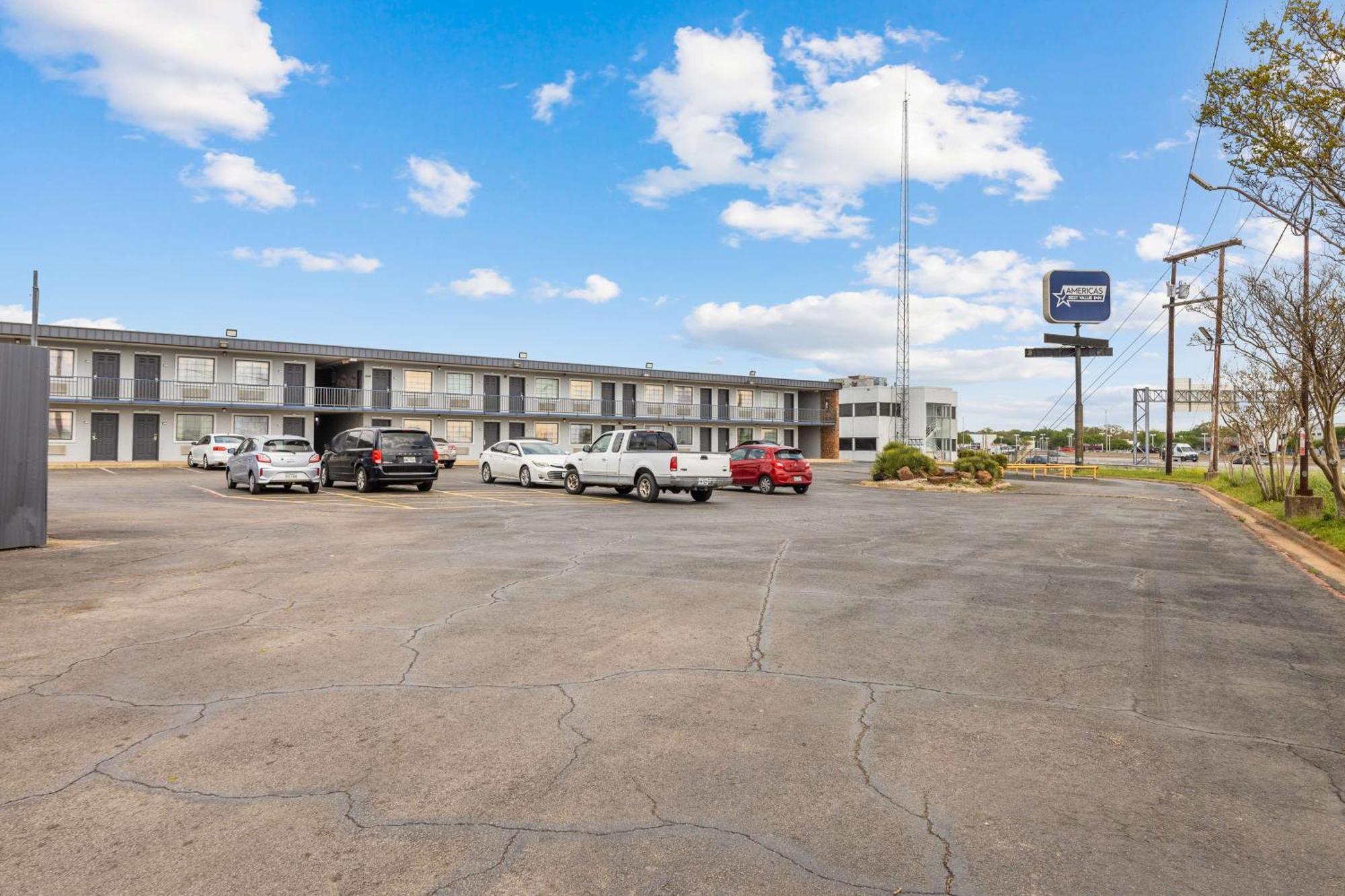 Americas Best Value Inn Fort Worth/Hurst Richland Hills Exterior foto